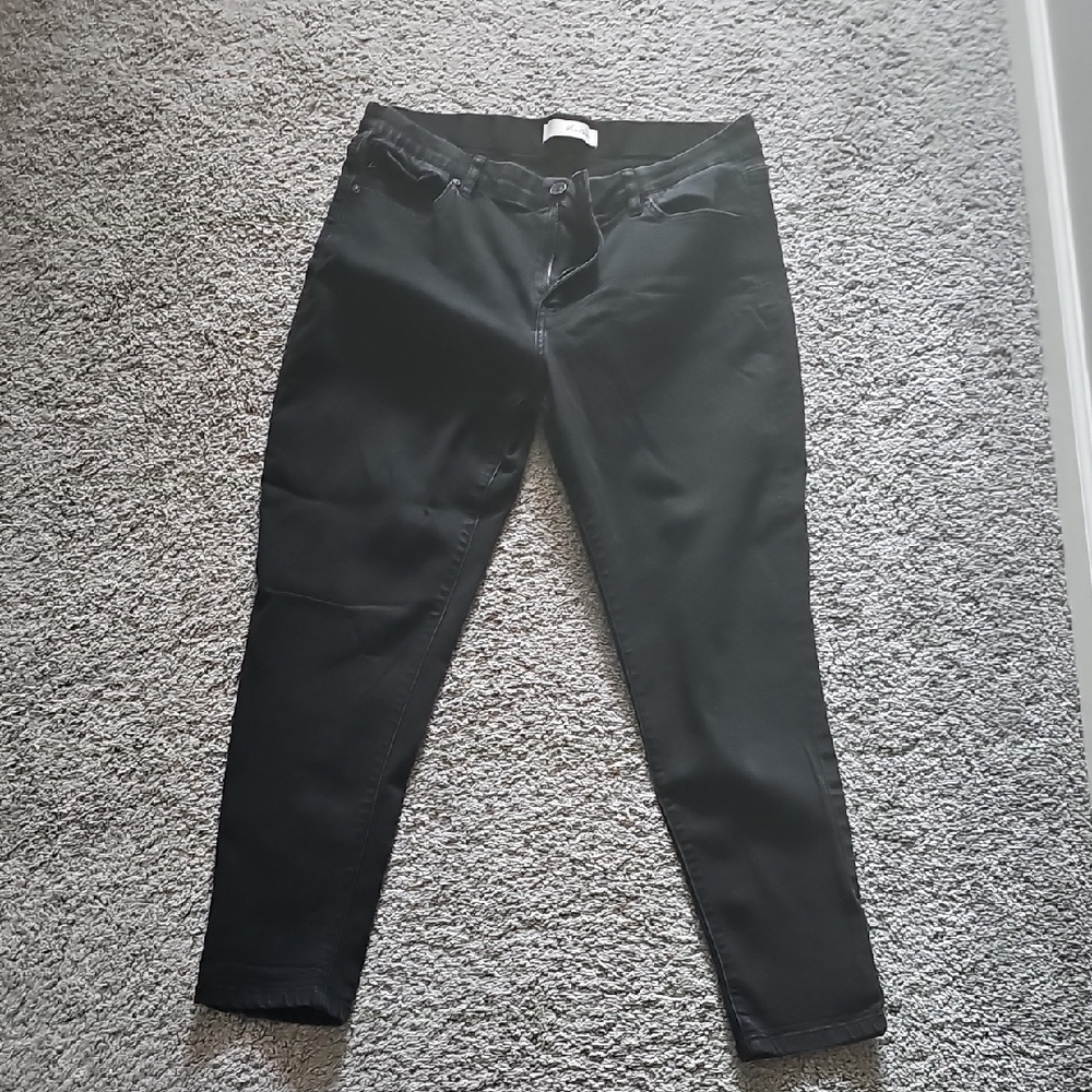 Black Skinny Jeans